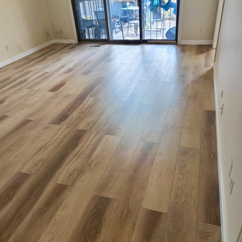 Flooring-By-Designs-Installs-Laminate-Flooring-3